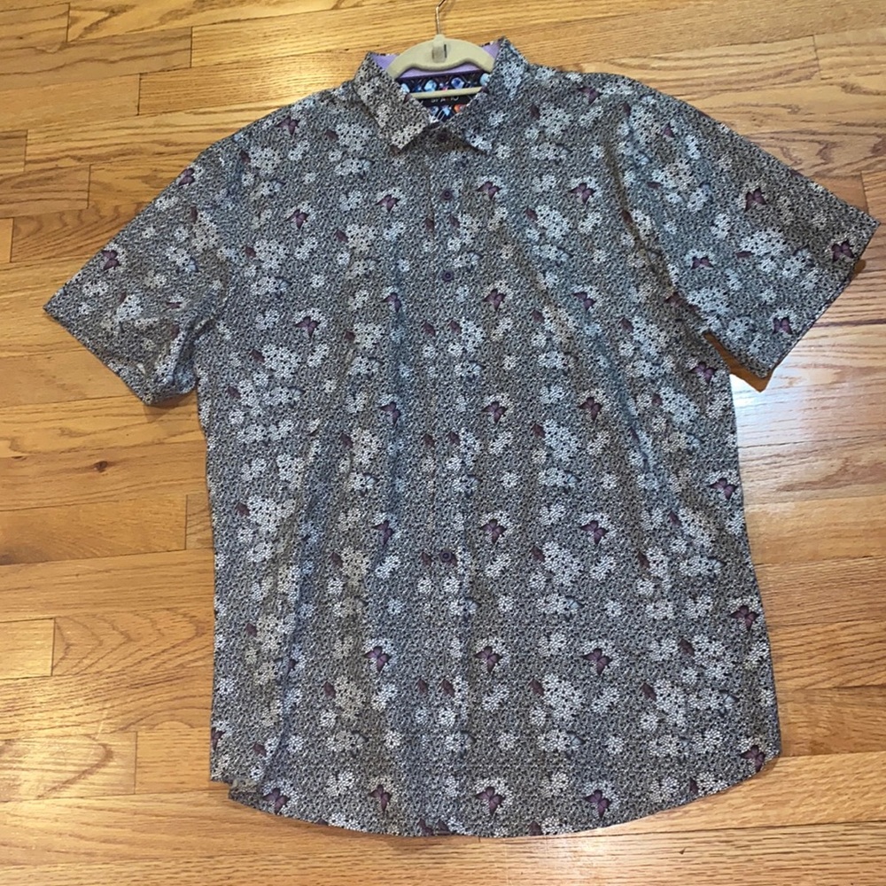 ♠️🎲BNWOT🎲♠️SPAZIO MENS BUTTON DOWN♠️🎲LARGE🎲♠️SEXY W/ HIDDEN BUTTERFLIES♠️🎲